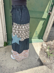 Stay Golden I Black Denim