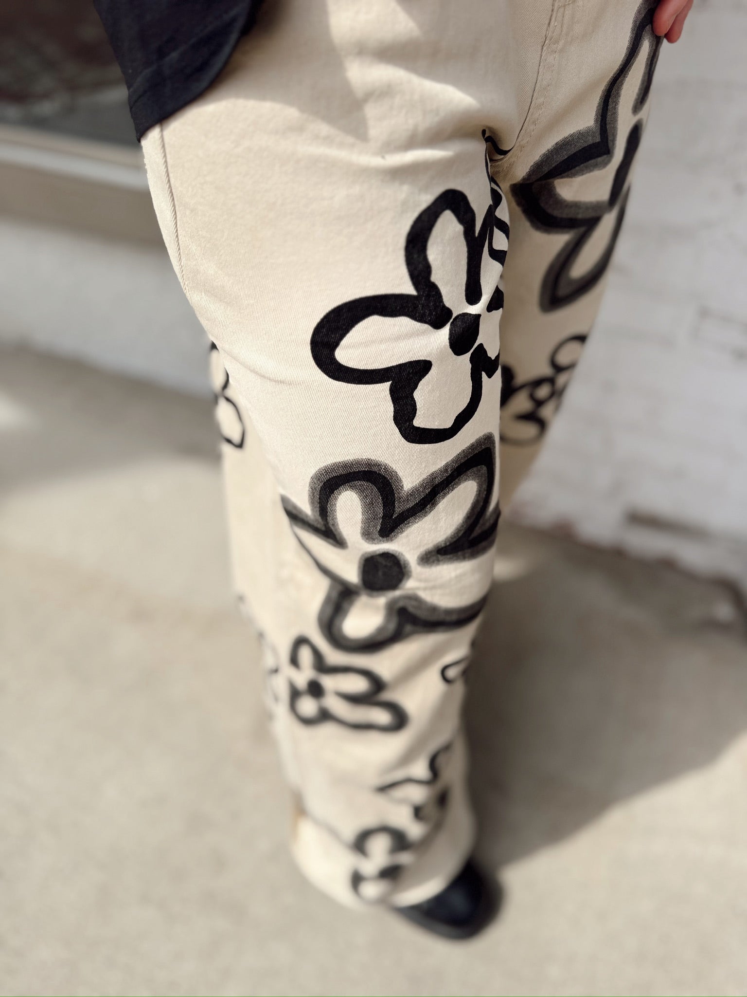 Out Of This World I Khakis
